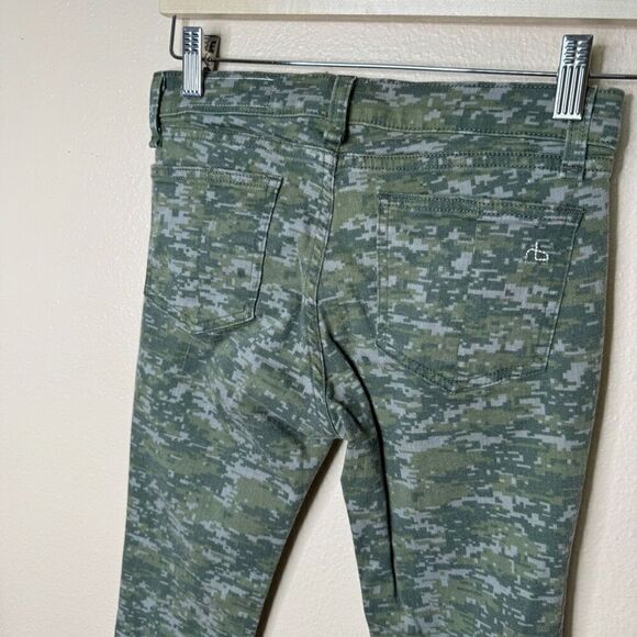 Rag & Bone Jeans Women's 25 Green The Skinny Pants in Digital CAMO Raw Hems - Picture 12 of 16